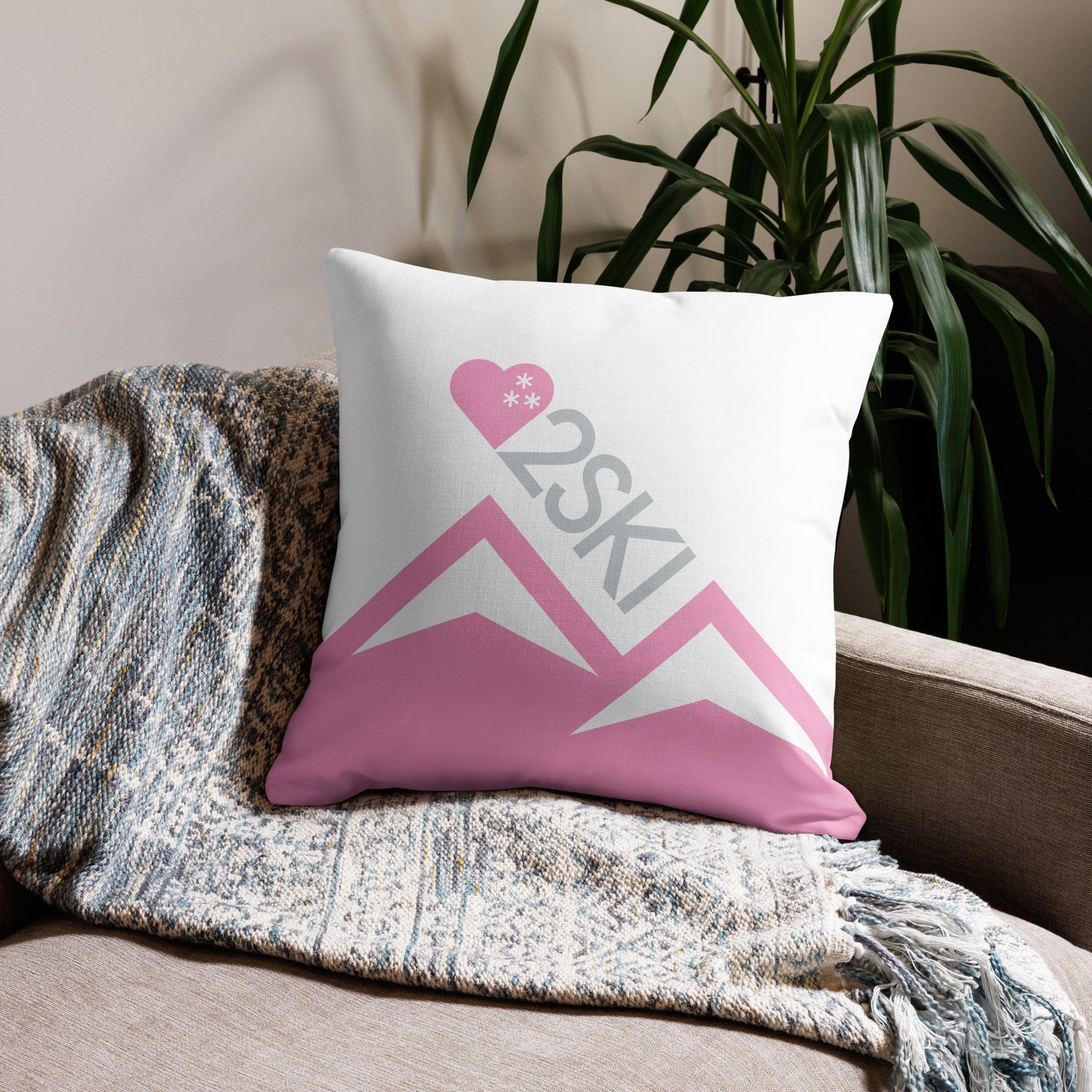 CS0027 - 06005 - LOVE2SKI Premium Pillow