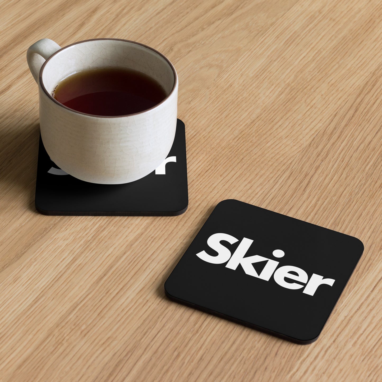 CS0020 - 06002 - Skier Cork-back coaster