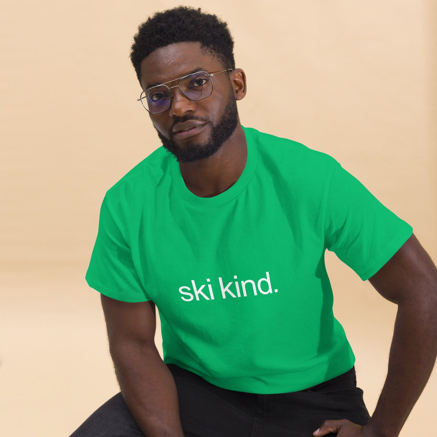 CS0017 - 01001 - ski kind Men's Classic Tee