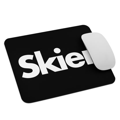 CS0020 - 05007 - Skier Mouse pad