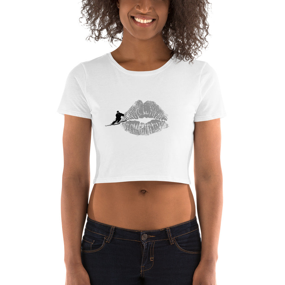 CS0069 - 02010 - KISS/SKI Women’s Crop Tee