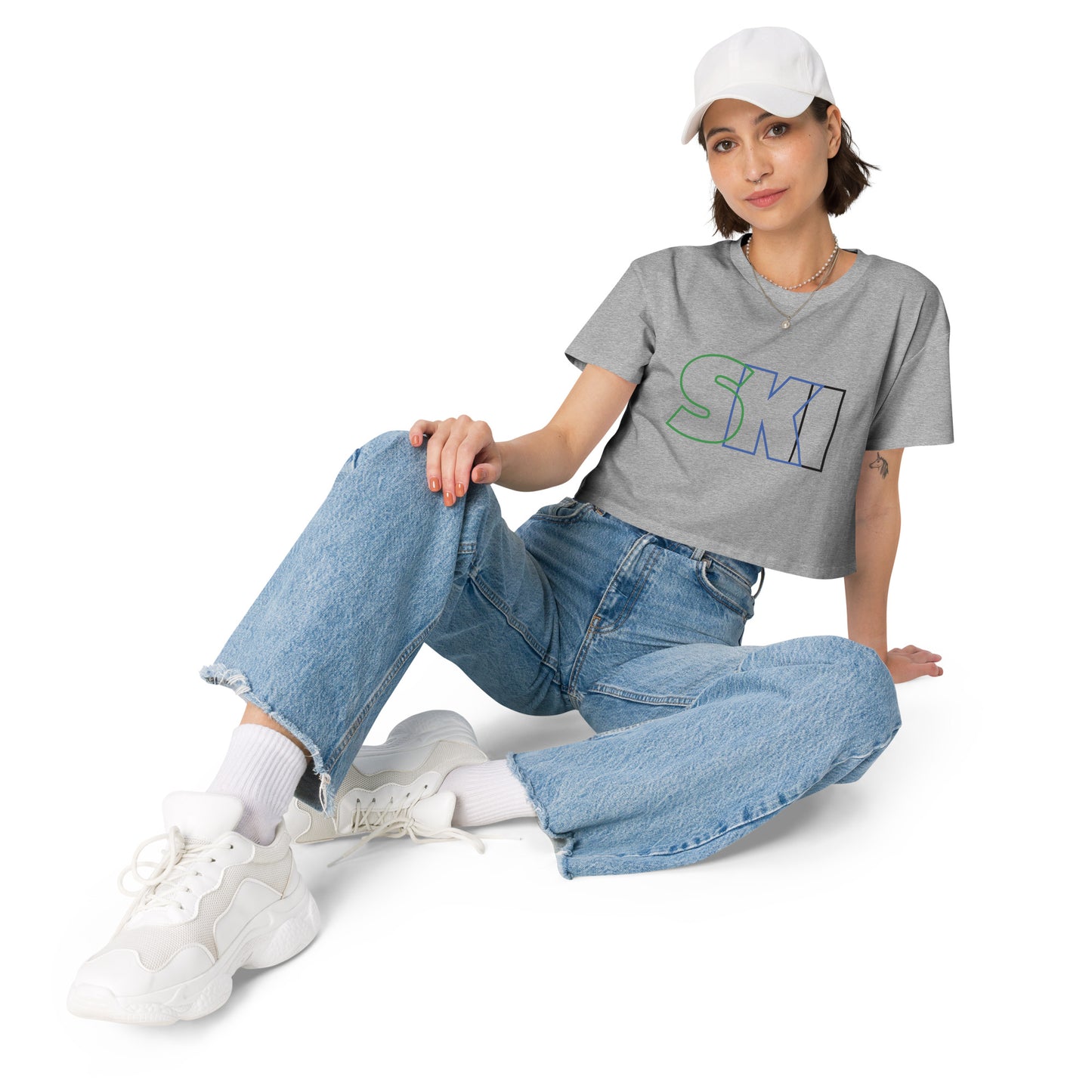 CS0052 - 02010 - SKI Outlined Women’s Crop Tee