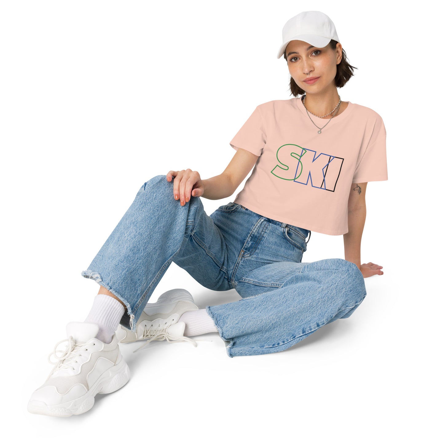 CS0052 - 02010 - SKI Outlined Women’s Crop Tee