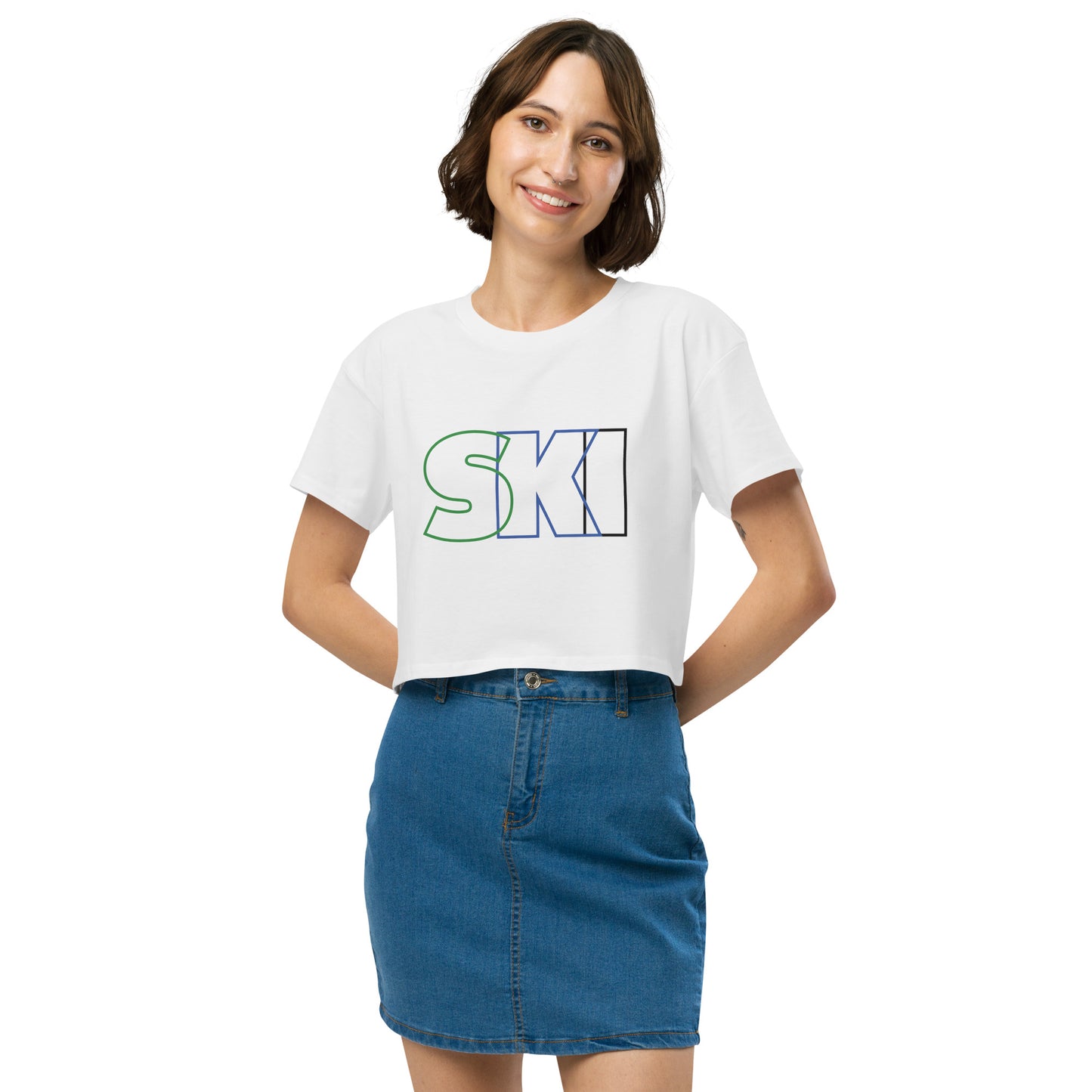 CS0052 - 02010 - SKI Outlined Women’s Crop Tee